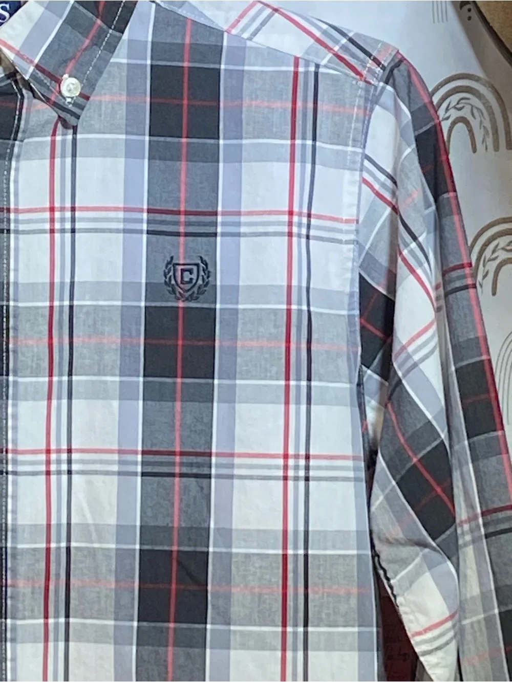 Chaps Men’s Gray, White & Red Plaid Button-Down Shirt